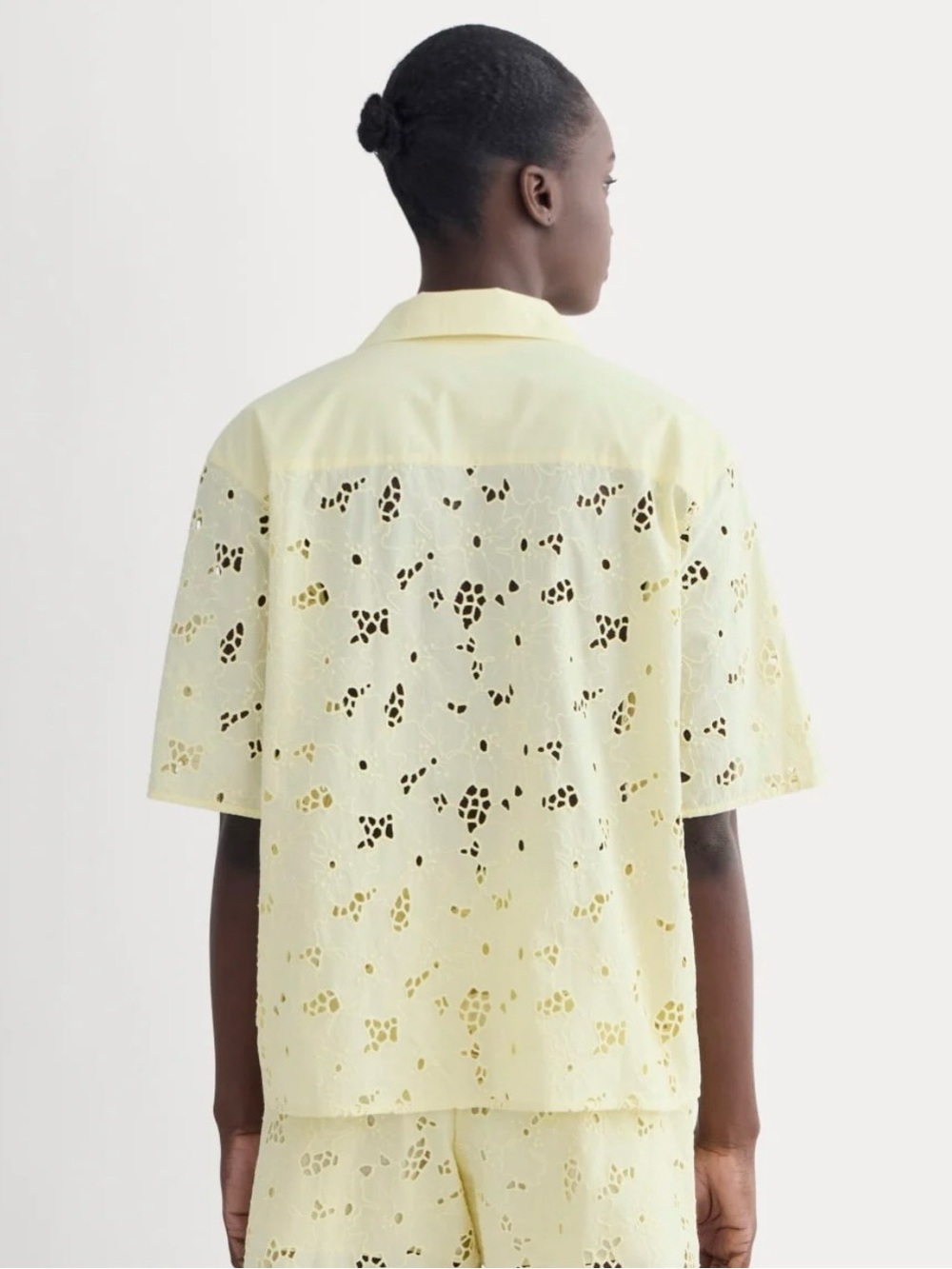 Everlane Eyelet Camp Shirt + Eyelet Pull-On Shorts Set | Light Yellow / XL / NWT - Picture 3 of 16